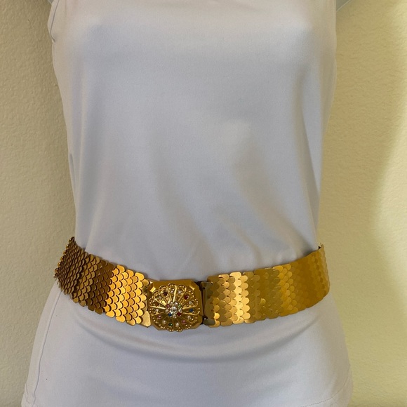 Vintage Accessories - Vintage 80s gold tone scale belt with multi-color stone buckle